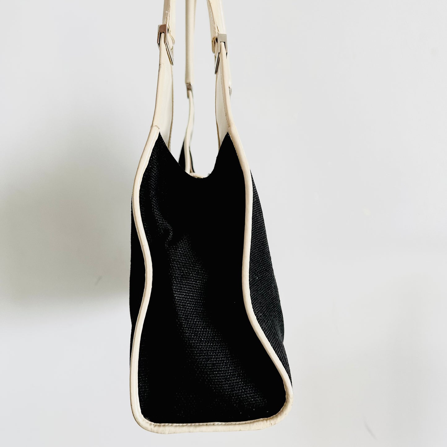 Gucci Jackie Black / White Bicolour Logo Shoulder Hobo Bag