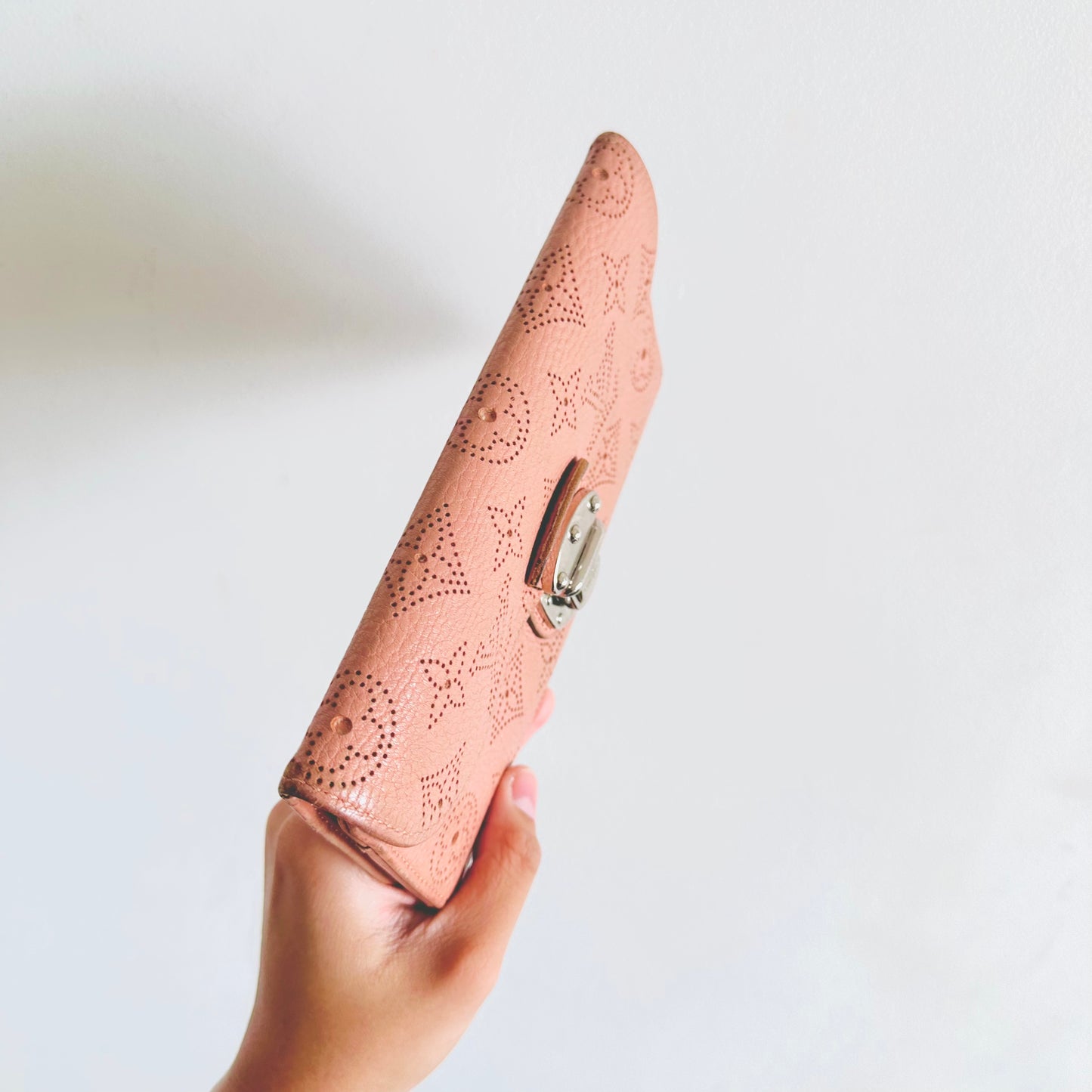 Louis Vuitton LV Mahina Amelia Rose Blush Pink Monogram Logo Leather Flap Long Wallet