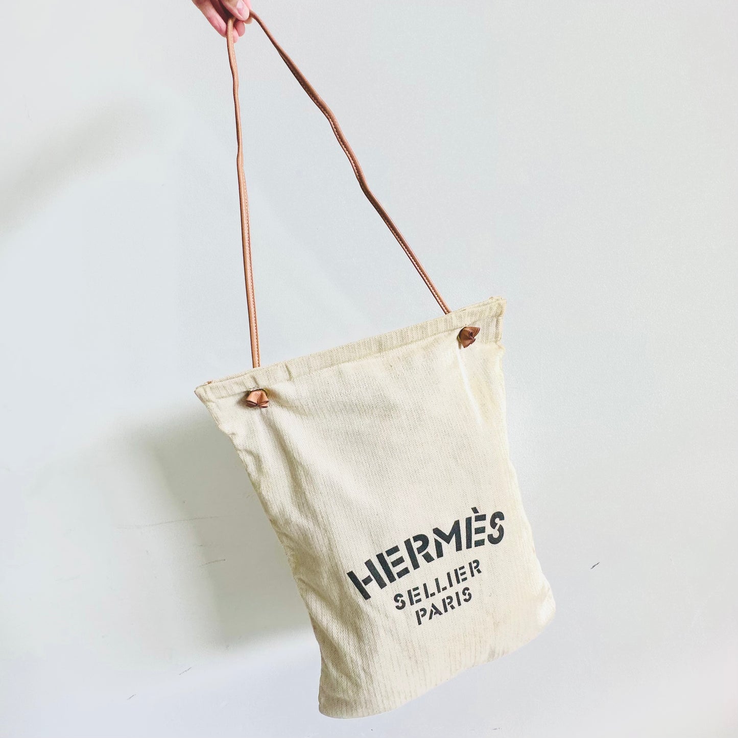Hermes Aline White Toile & Gold Leather Sellier Grooming Monogram Logo Shoulder Sling Bag