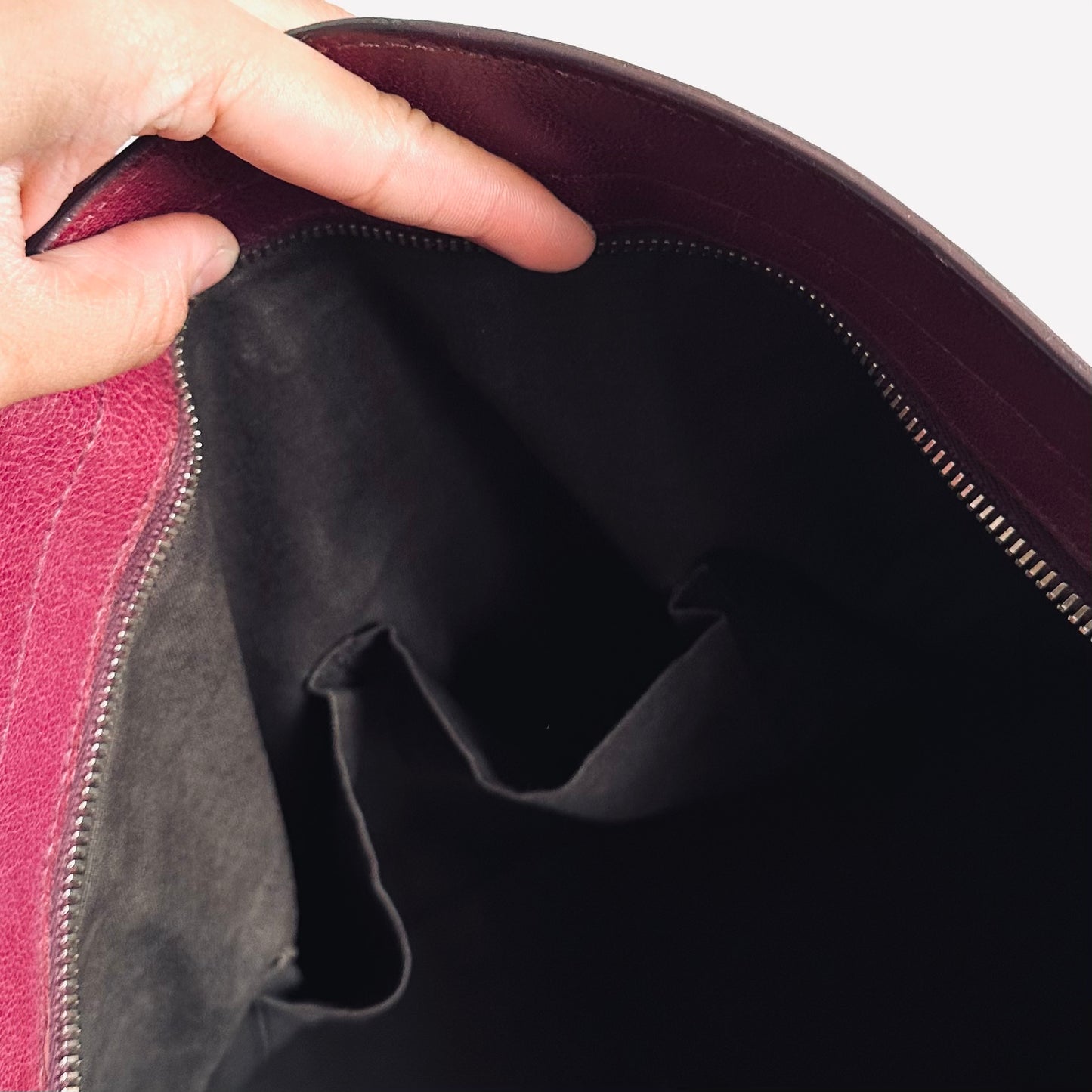 YSL Yves Saint Laurent Burgundy GHW Logo Cabas Chyc Top Handle Boston Speedy Shoulder Tote Bag