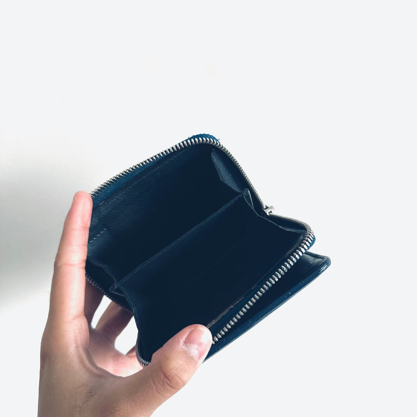 Balenciaga Everyday Navy Blue Leather Classic Motif Monogram Logo Bifold Compact Zip Around Zippy Wallet