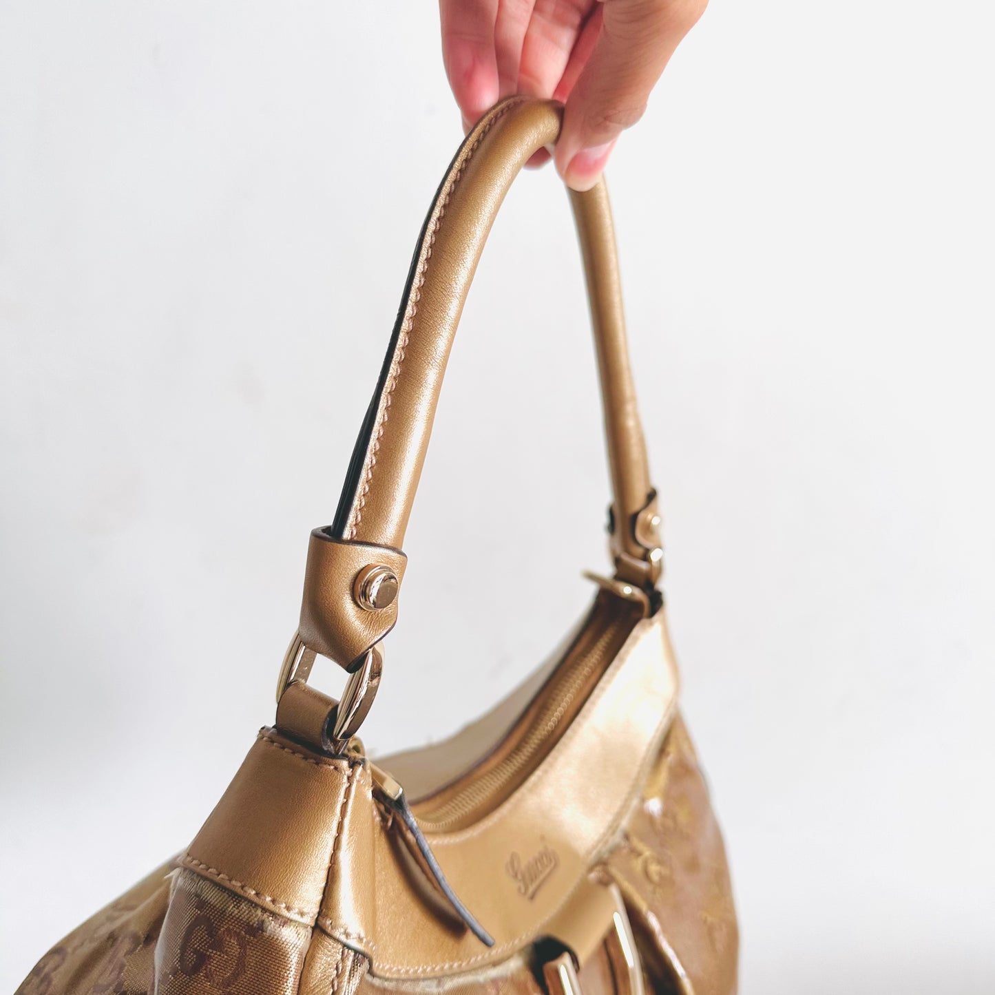 Gucci Abbey Dark Brown Beige GG Monogram Logo Hobo Baguette Shoulder Bag