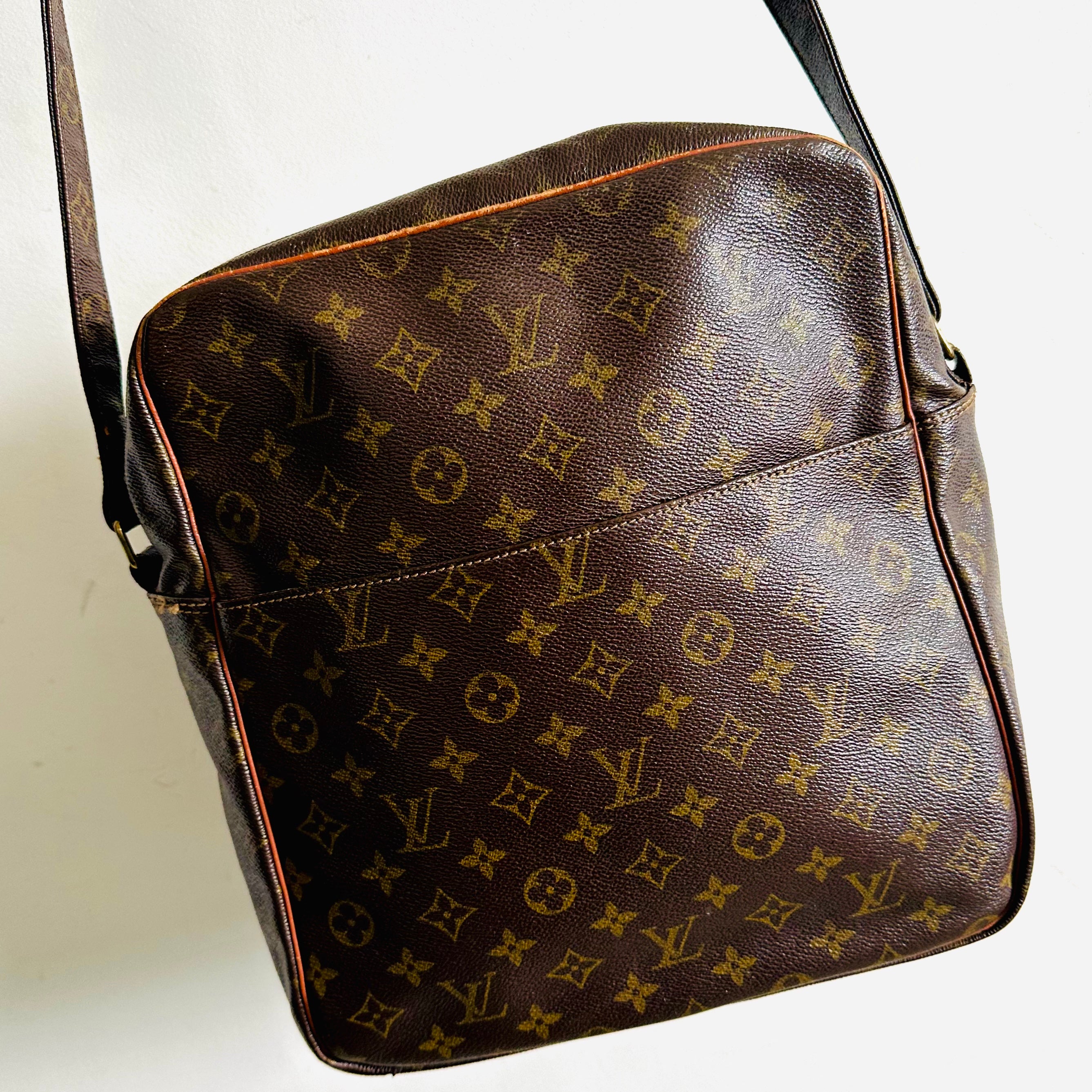 Louis Vuitton Monogram Danube Shoulder Bag Vintage M45266 LV Auth 39830