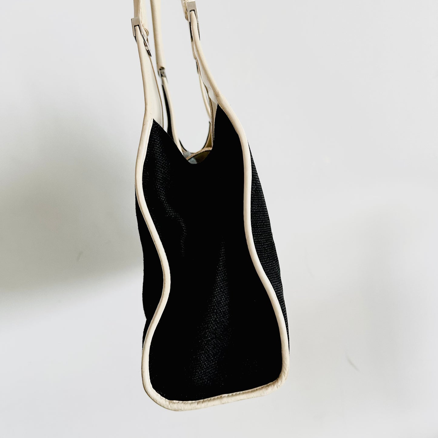 Gucci Jackie Black / White Bicolour Logo Shoulder Hobo Bag