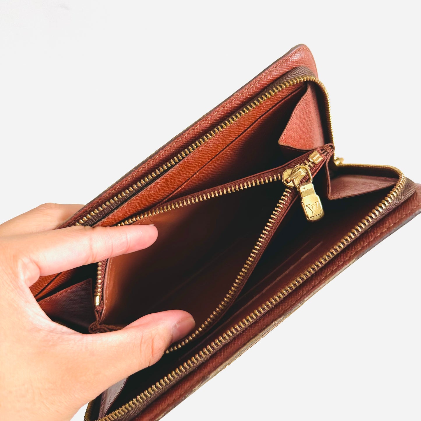 Louis Vuitton LV Monogram Logo GHW Classic Zippy Zip Around Long Wallet