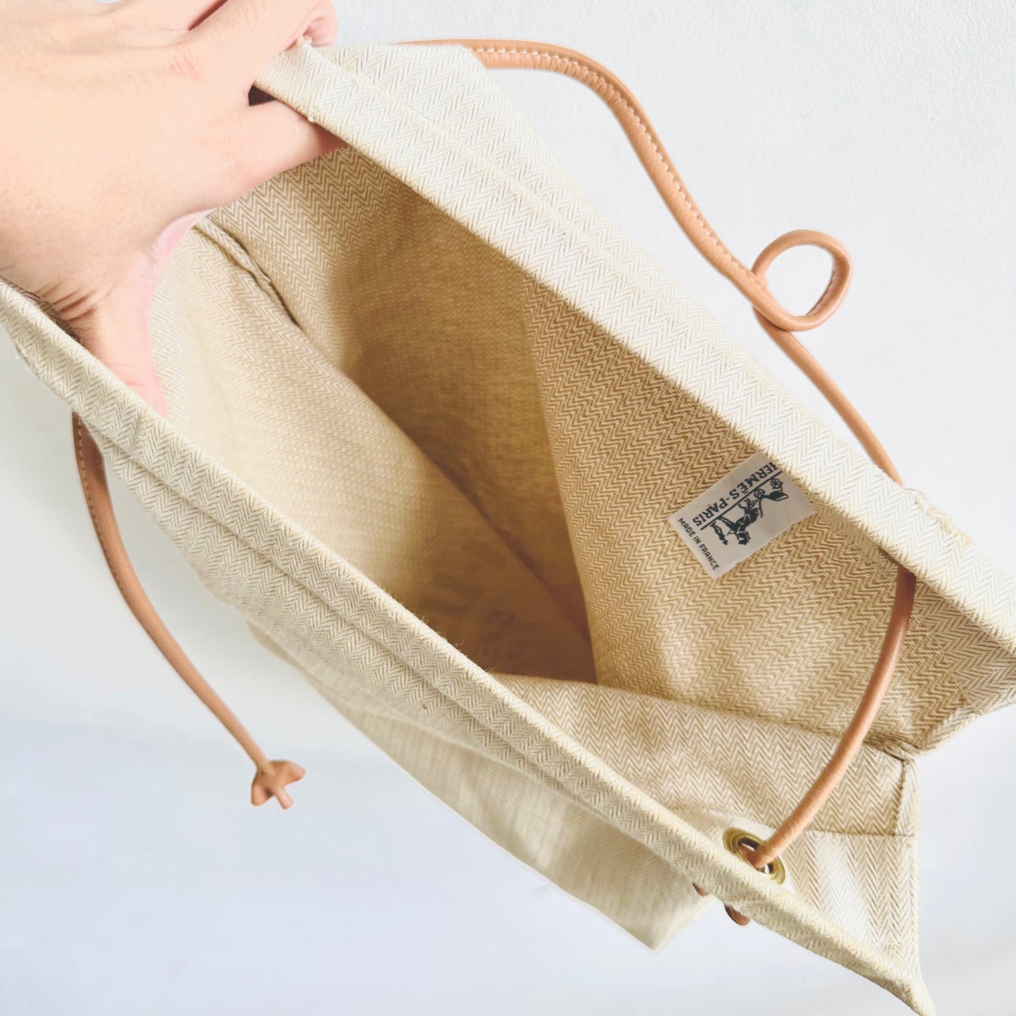 Hermes Aline White Toile & Gold Leather Sellier Grooming Monogram Logo Shoulder Sling Bag