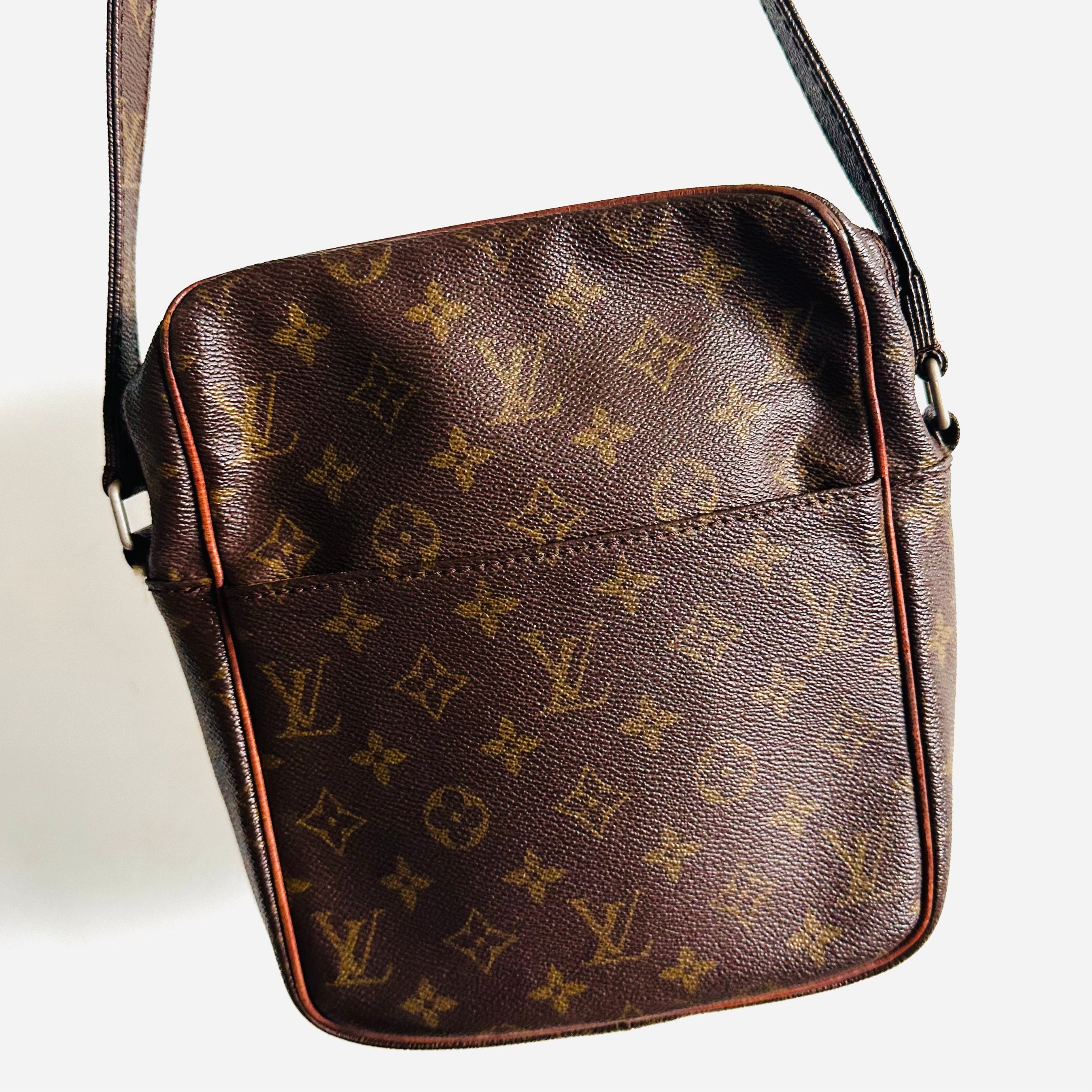 Louis Vuitton Danube Shoulder bag 340179