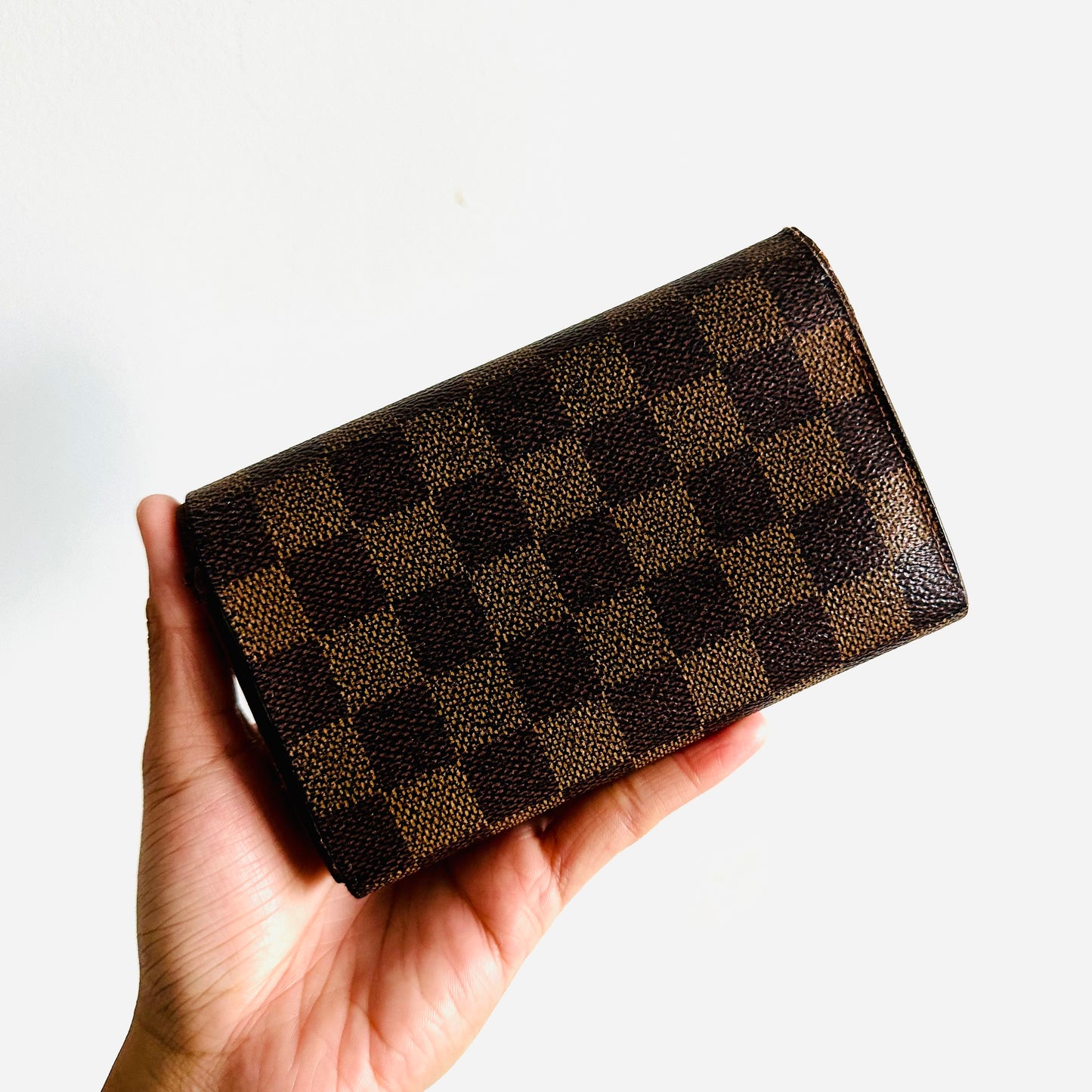 Louis Vuitton LV Damier Ebene Elise Classic Damier Ebene GHW Monogram Logo Bifold Compact Wallet
