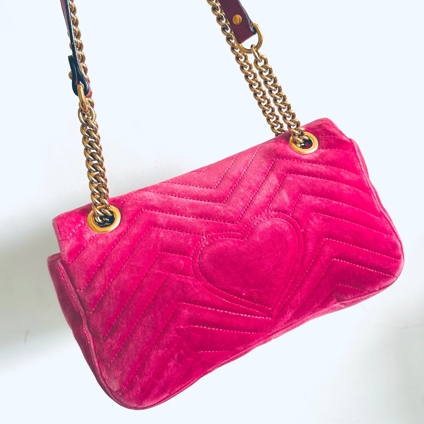 Gucci Marmont GG Monogram Logo Crushed Velvet Pink GHW Small Flap Shoulder Sling Bag
