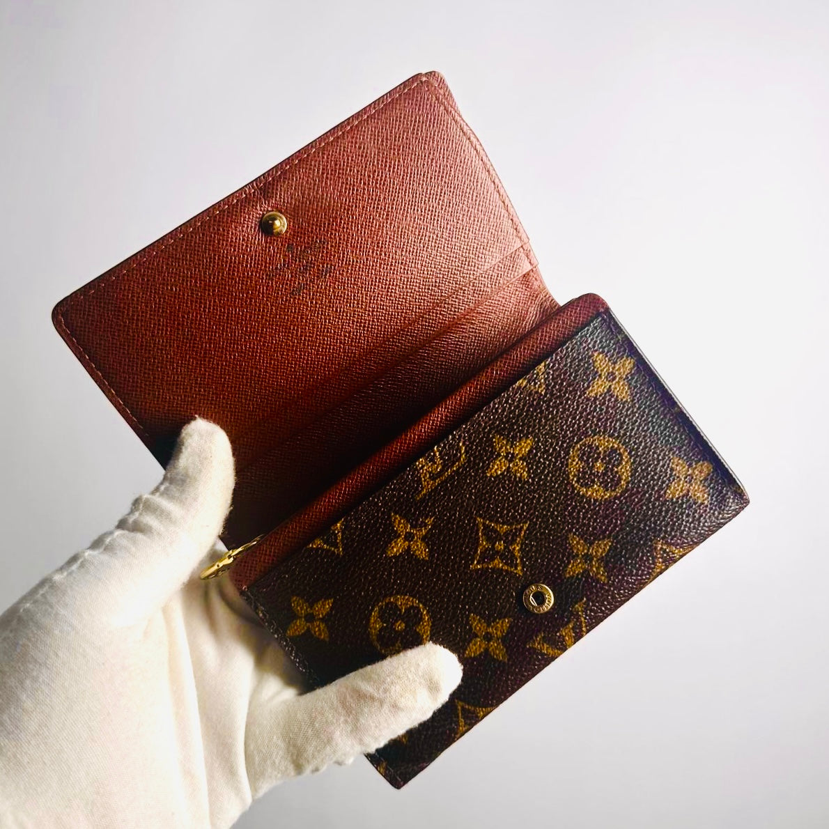 Louis Vuitton LV Monogram Logo GHW Porte Monnaie Tresor Flap Compact Wallet