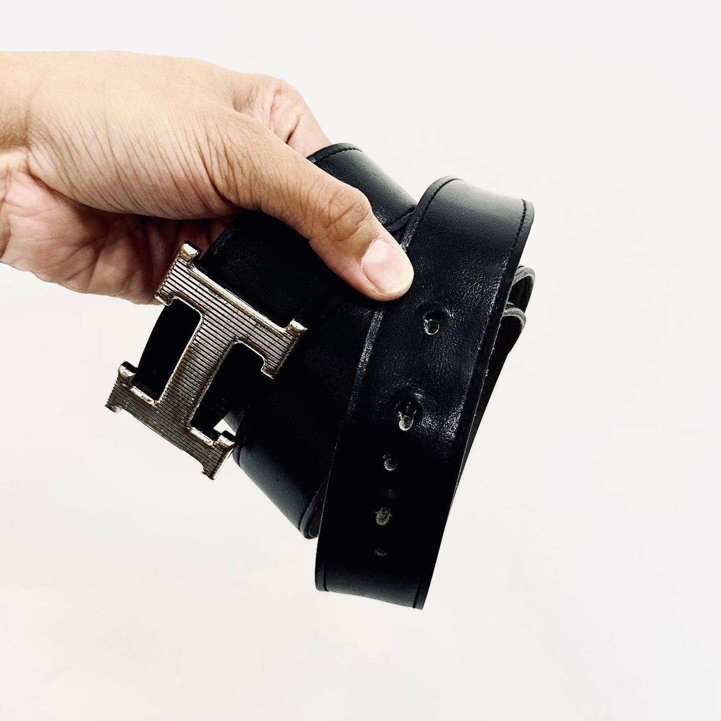 Hermes Constance Guillochee Monogram Logo H Black / Dark Grey Reversible Logo 34MM Smooth Box Leather / Togo Calfskin Iconic Belt