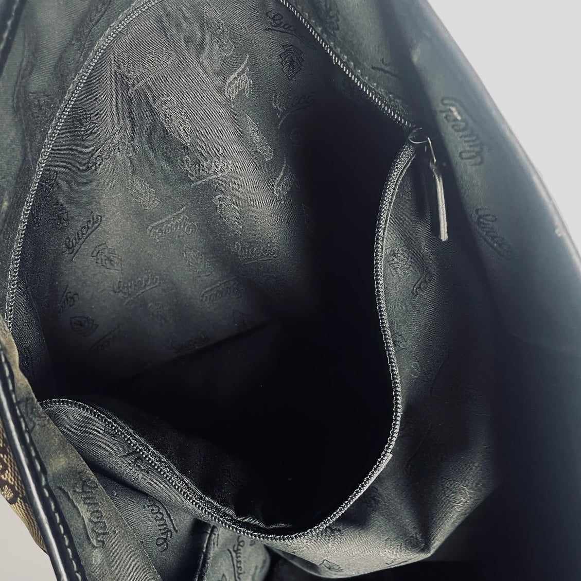 Gucci Beige / Black GG Monogram Logo Sherry Charms Shopper Shoulder Tote Bag