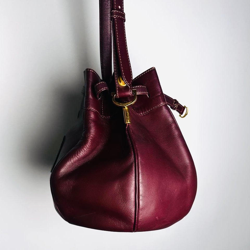 Cartier Mast / Must de Cartier Bucket Burgundy Maroon Red GHW Smooth Leather Shoulder Drawstring Bag