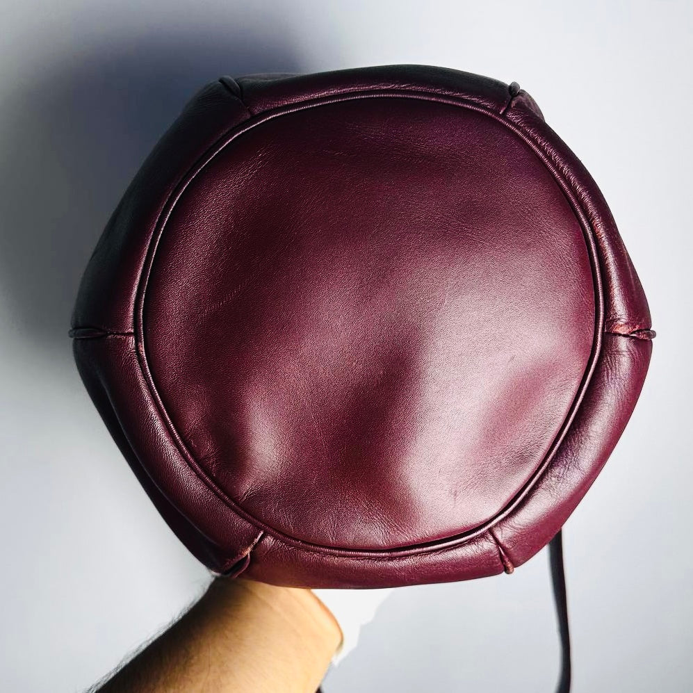 Cartier Mast / Must de Cartier Bucket Burgundy Maroon Red GHW Smooth Leather Shoulder Drawstring Bag