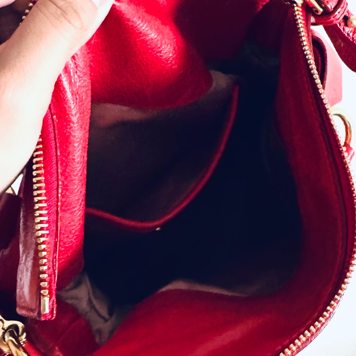 Miu Miu Cherry Red GHW Vitello Shine Bauletto Satchel Classic Logo 2-Way Shopper Shoulder Sling Tote Bag