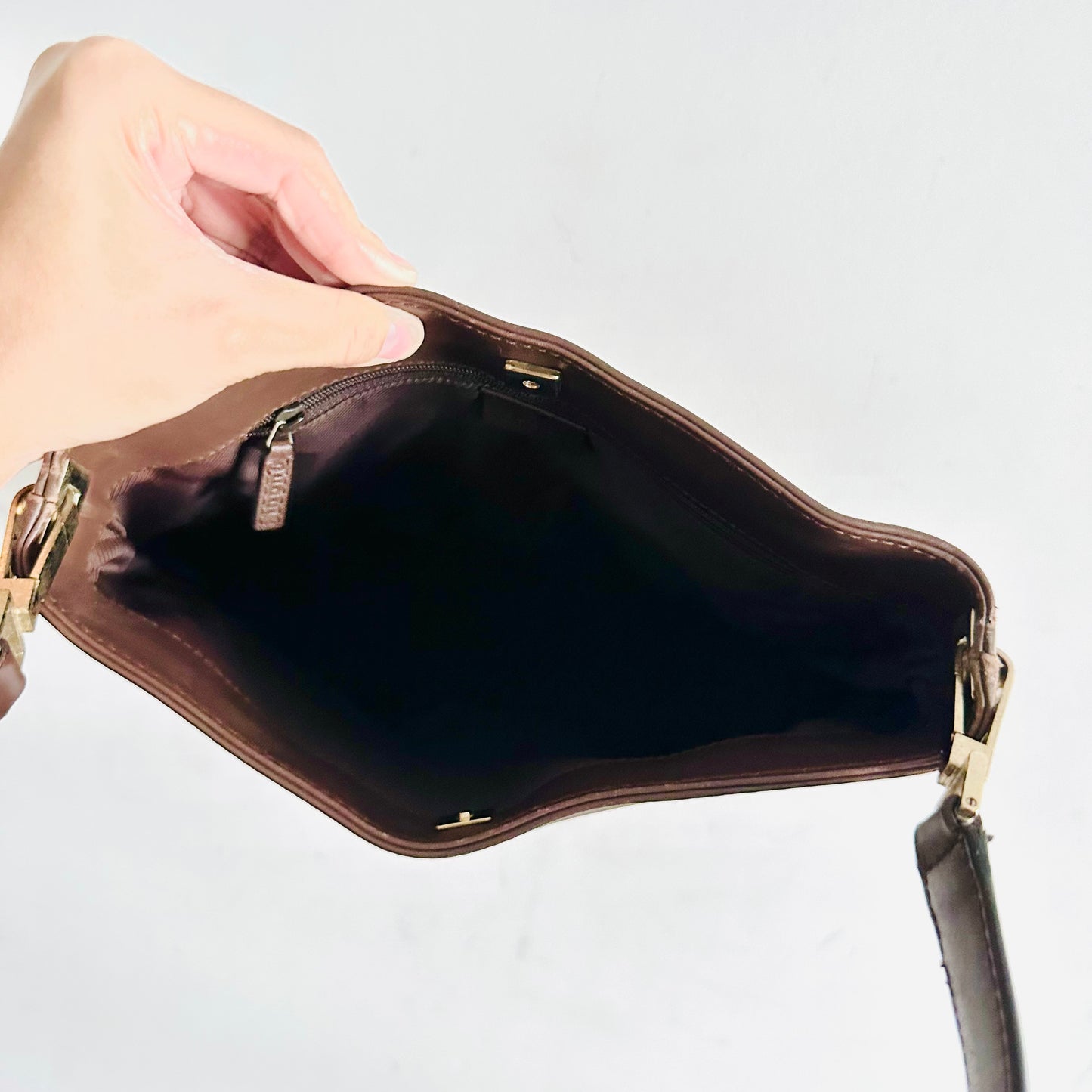 Gucci Beige / Brown GHW GG Monogram Logo Hobo Baguette Bucket Shoulder Sling Bag