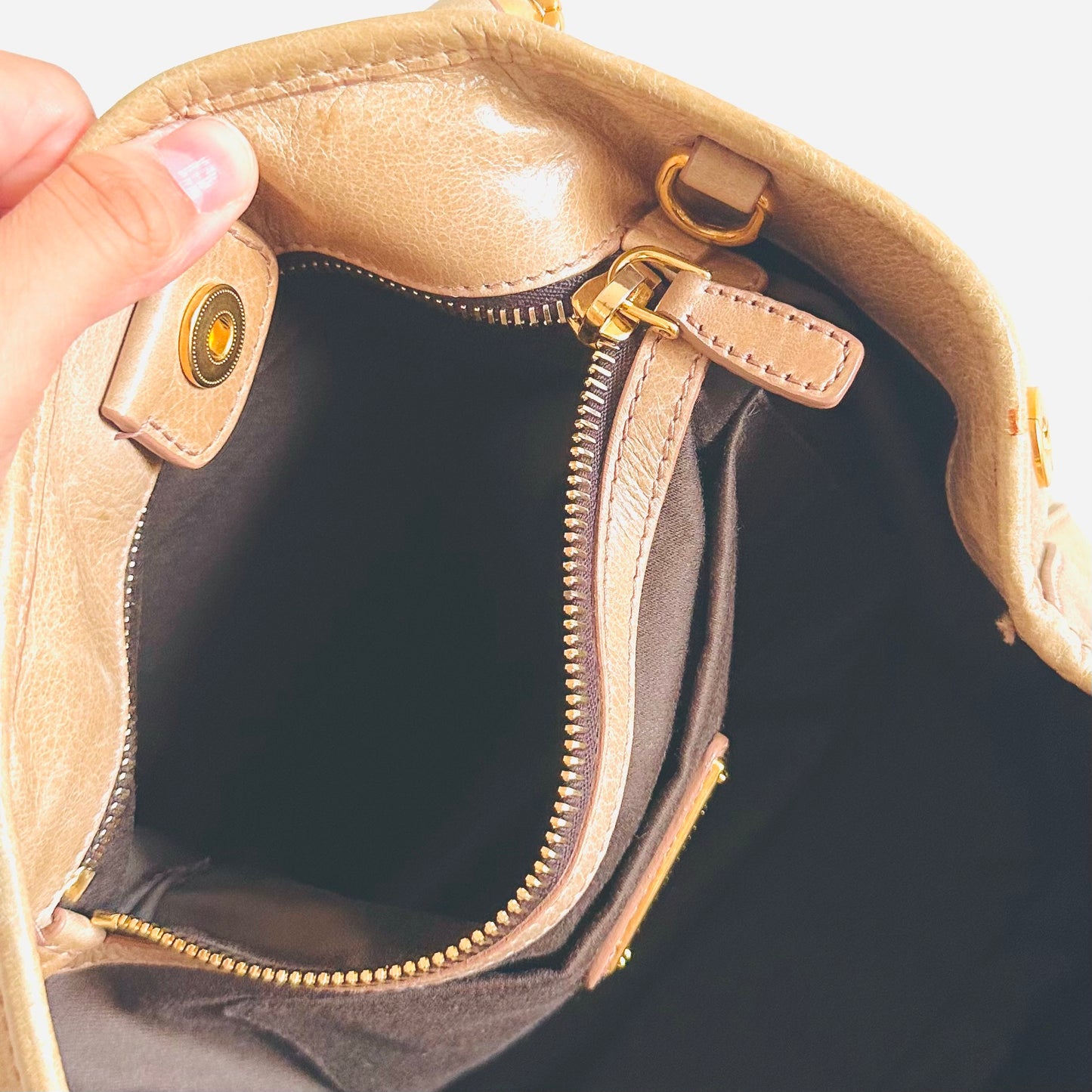 Miu Miu Blush Pink GHW Vitello Shine Classic Logo 2-Way Shopper Shoulder Bauletto Sling Tote Bag