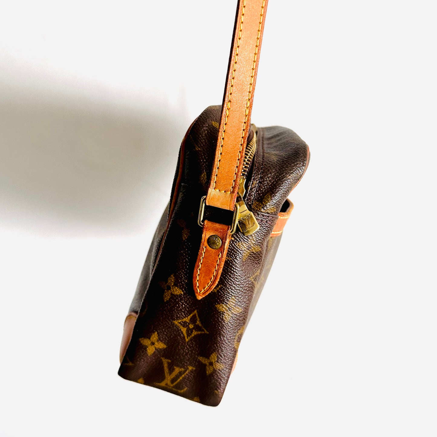 Louis Vuitton LV Trocadero Monogram Logo GHW Camera Shoulder Sling Bag