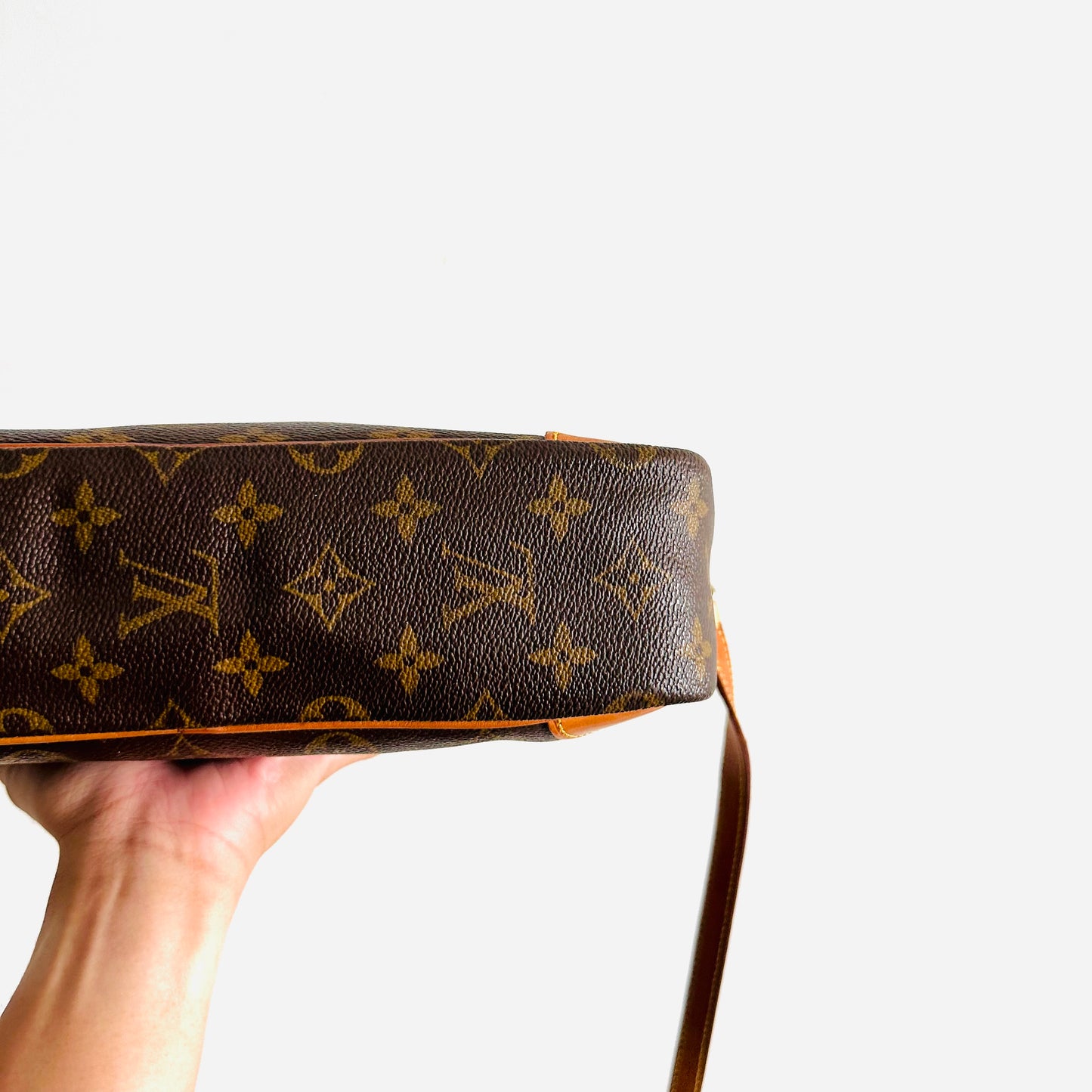 Louis Vuitton LV Trocadero Monogram Logo GHW Camera Shoulder Sling Bag