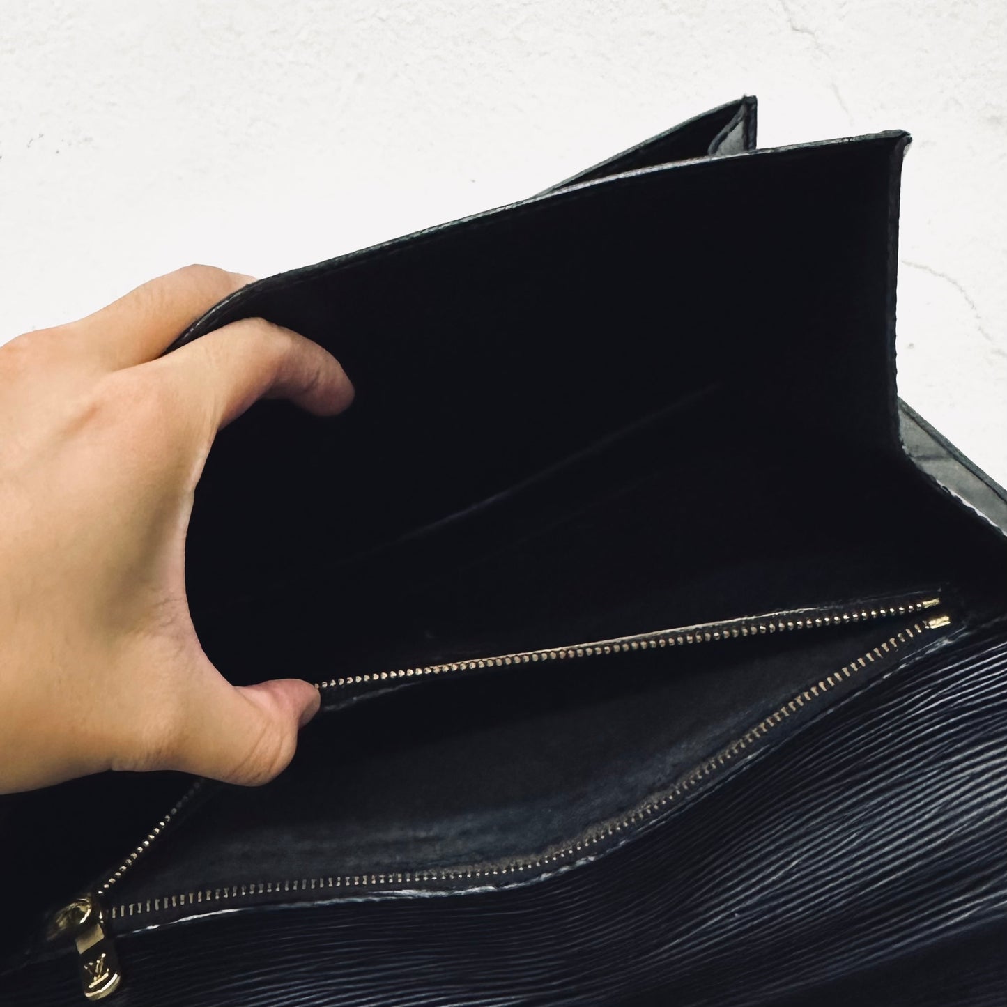 Louis Vuitton LV Monceau 28 Black GHW Epi Leather Monogram Logo Top Handle Flap Bag