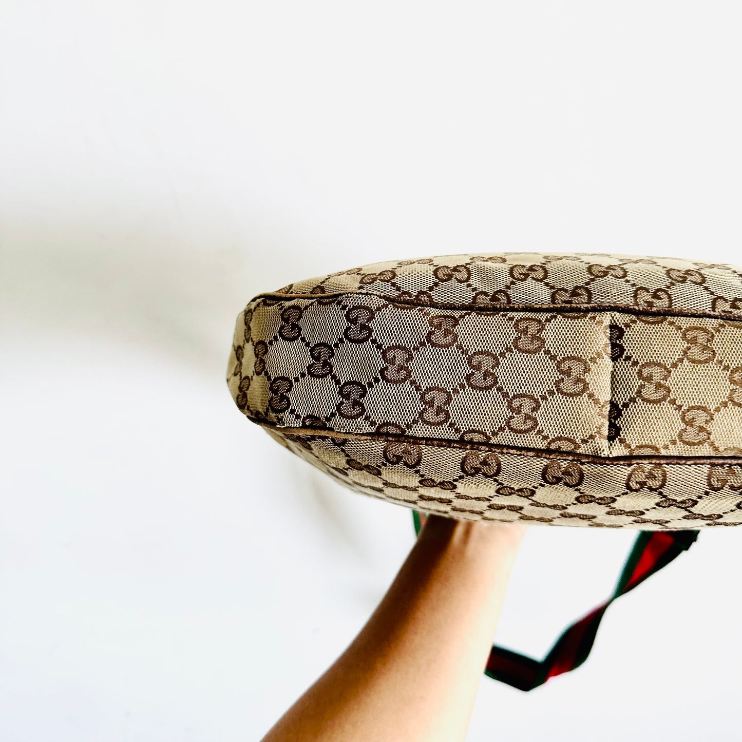 Gucci Beige GG Monogram Logo Web Striped Strap Half Moon Crescent Hobo Baguette Shoulder Sling Bag