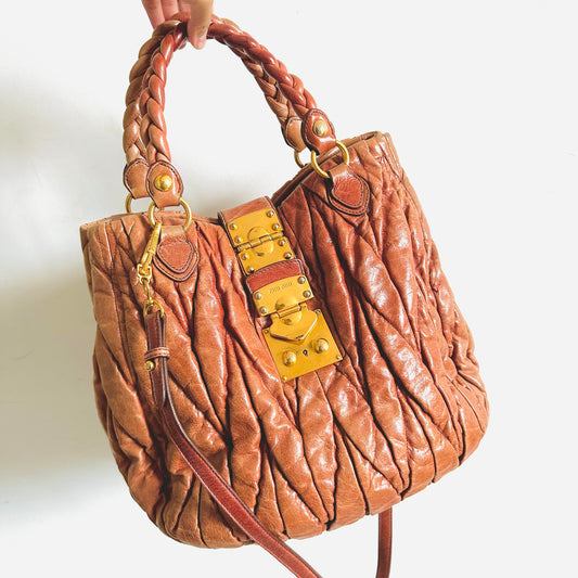 Miu Miu Tan Brown GHW Gaufre Matelasse Lux Leather Classic Logo 2-Way Bauletto Hobo Shopper Shoulder Baguette Sling Bag