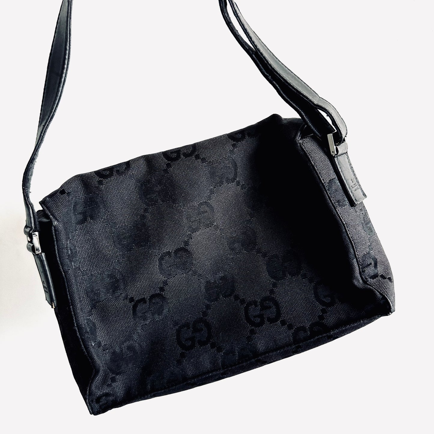 Gucci Black Giant GG Monogram Logo Flap Hobo Baguette Shoulder Bag