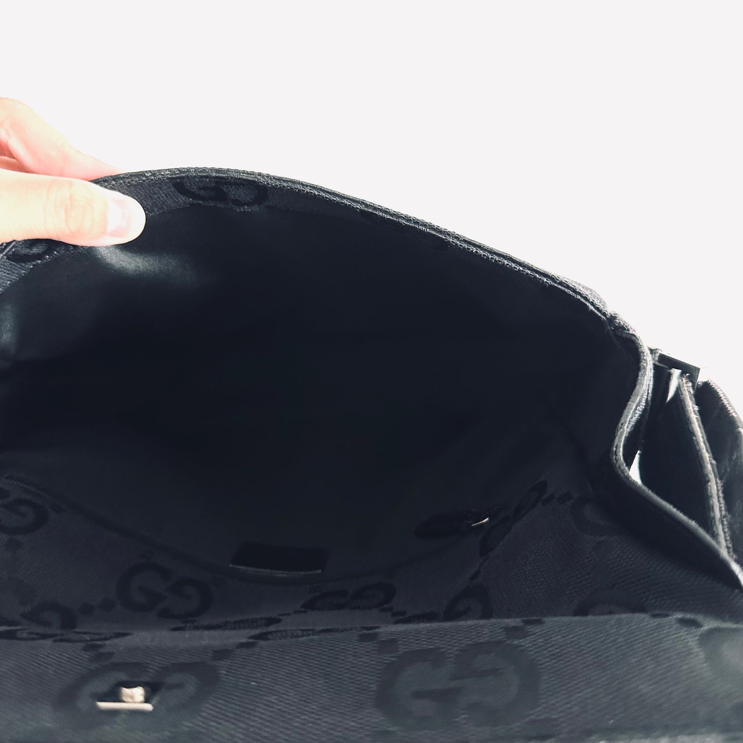 Gucci Black Giant GG Monogram Logo Flap Hobo Baguette Shoulder Bag