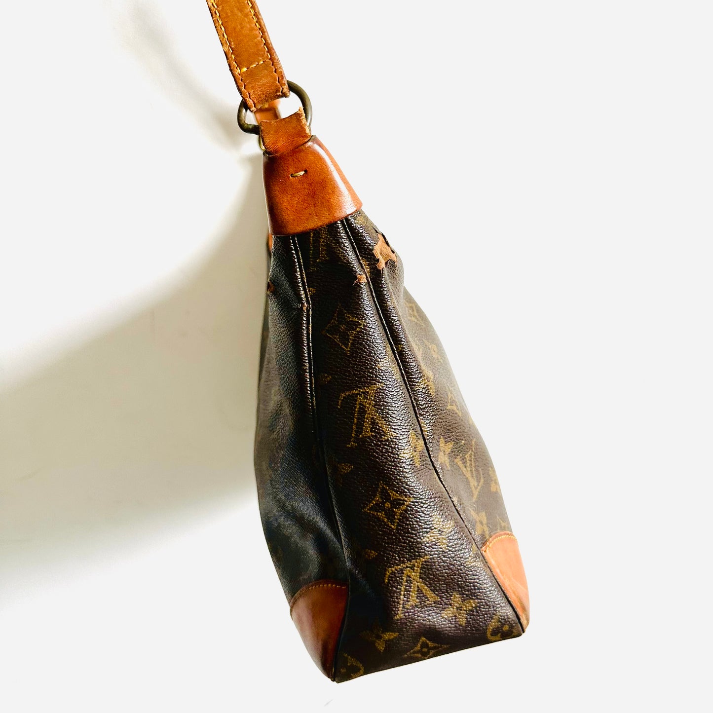 Louis Vuitton LV Boulogne Monogram Logo GHW Vintage Baguette Hobo Shoulder Sling Bag
