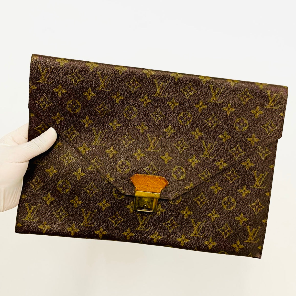 Louis Vuitton LV Poche Document Monogram Logo GHW Flap Flat Pouch Clutch Case