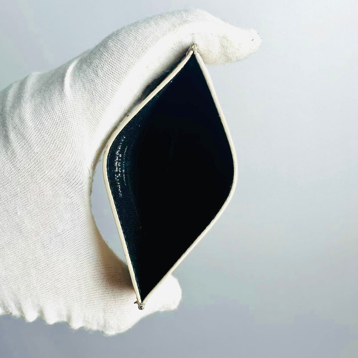 YSL Yves Saint Laurent White Cassandre Grain de Poudre Leather Cardholder Card Case Holder Wallet