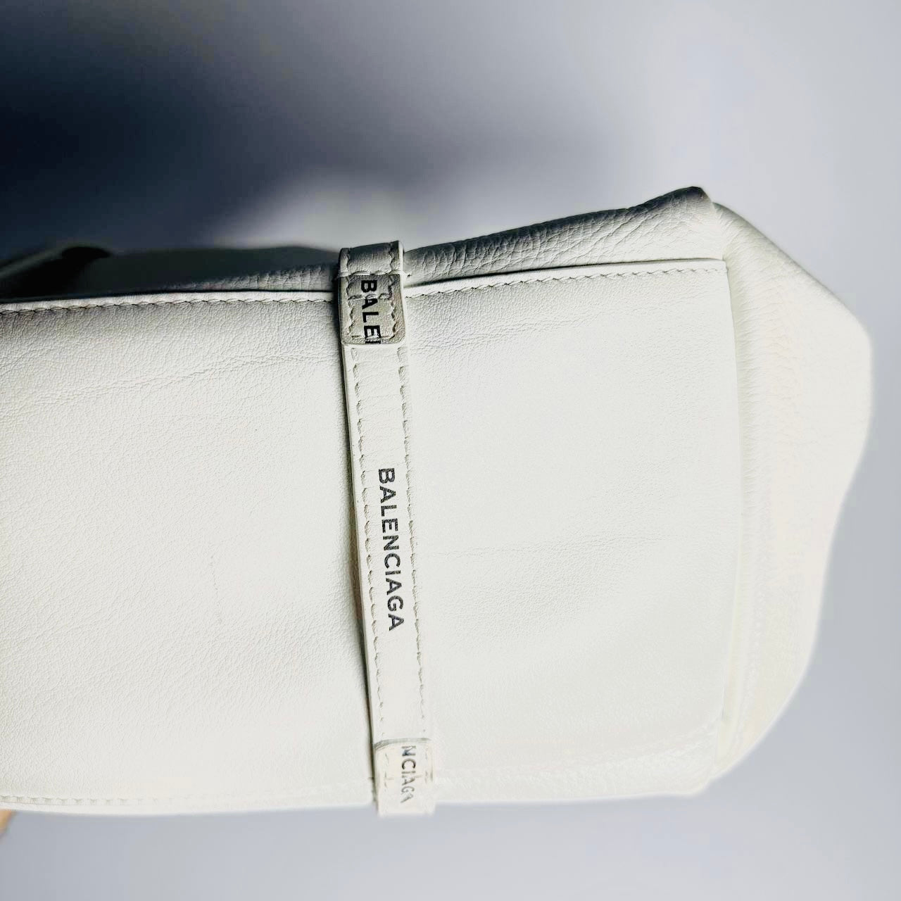 Balenciaga White Everyday S Monogram Logo Shoulder Leather Tote Bag With Pouch