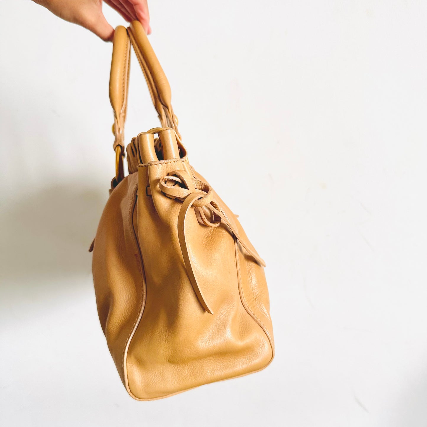 Miu Miu Beige GHW Vitello Lux Classic Logo Shopper 2-Way Shoulder Sling Tote Bag