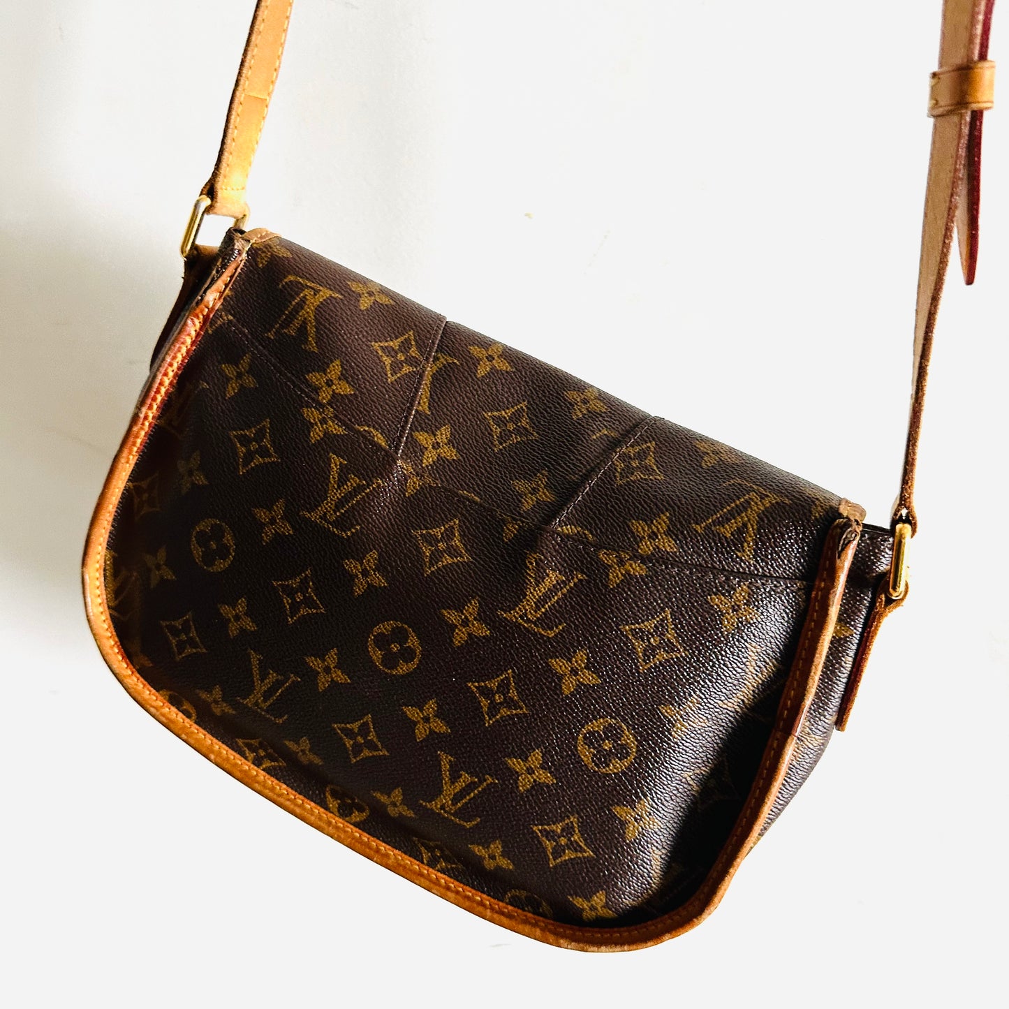 Louis Vuitton LV Menilmontant PM Monogram Logo GHW Flap Shoulder Sling Bag
