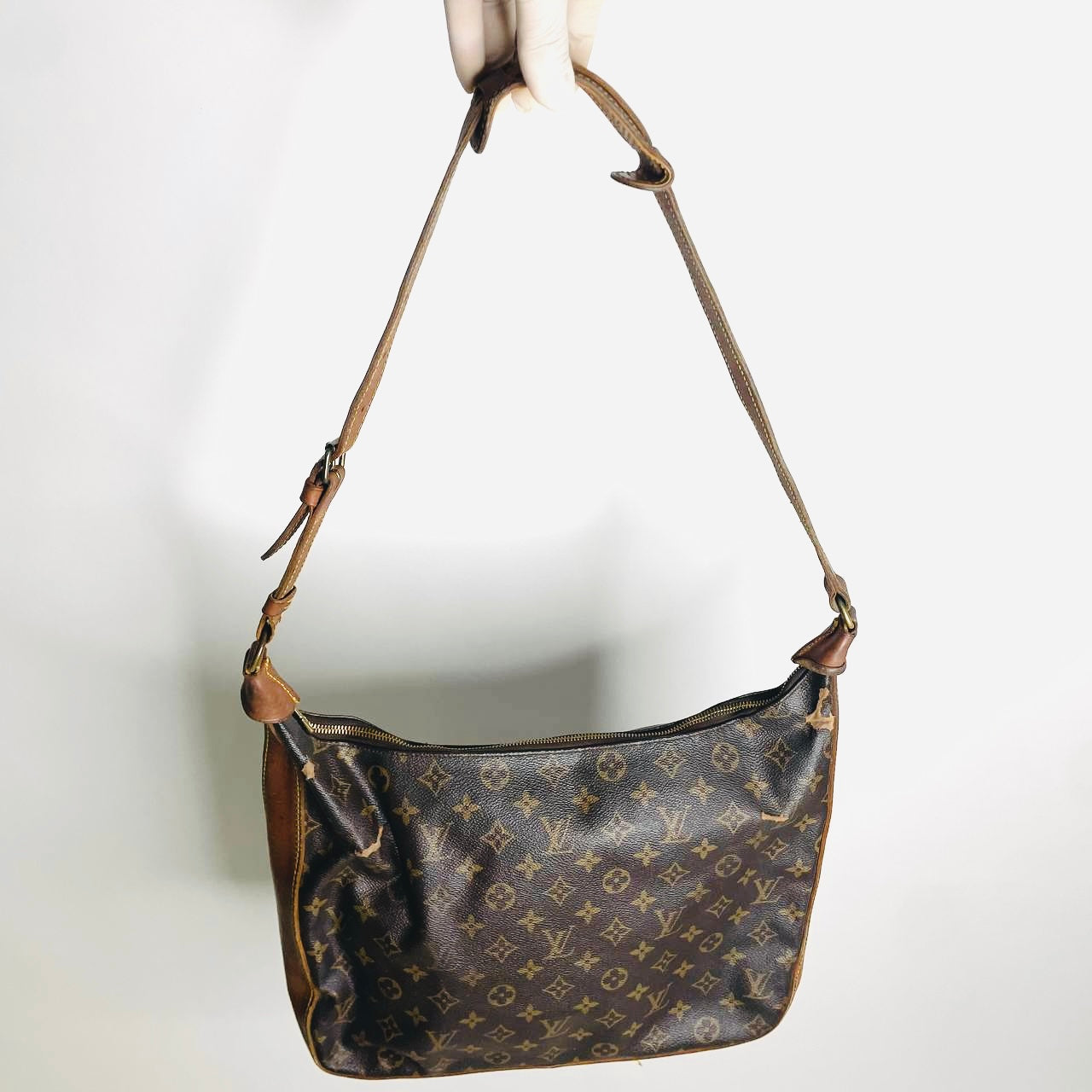 Louis Vuitton LV Boulogne Monogram Logo GHW Vintage Hobo Baguette Shoulder Sling Bag