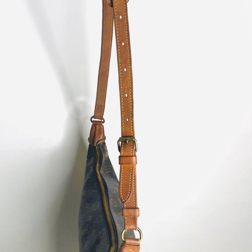 Louis Vuitton LV Boulogne Monogram Logo GHW Vintage Hobo Baguette Shoulder Sling Bag