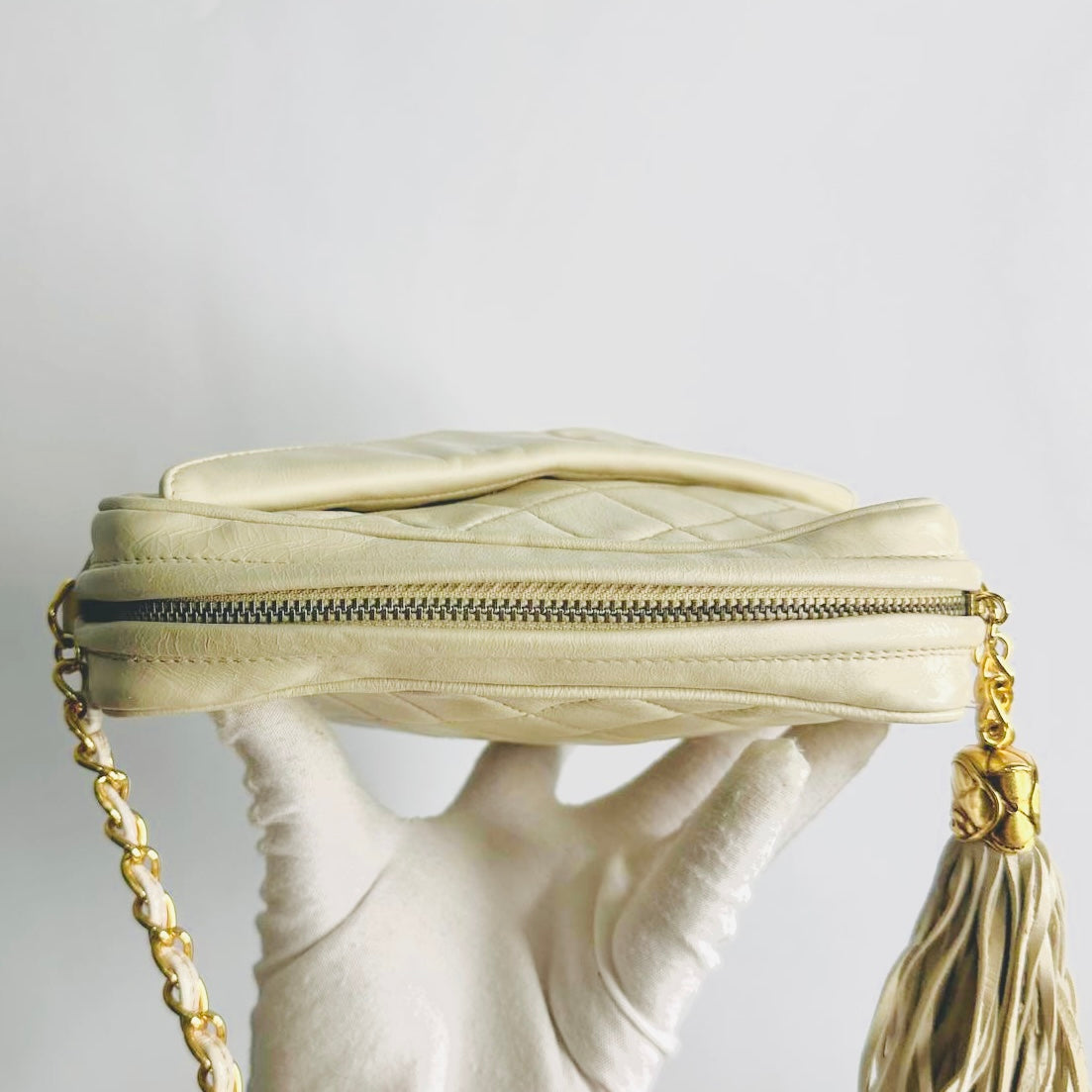 Chanel Cream Beige White GHW Quilted Lambskin CC Monogram Logo Tassel Fringe Vintage Flap Zip Camera Chain Shoulder Sling Bag 1s
