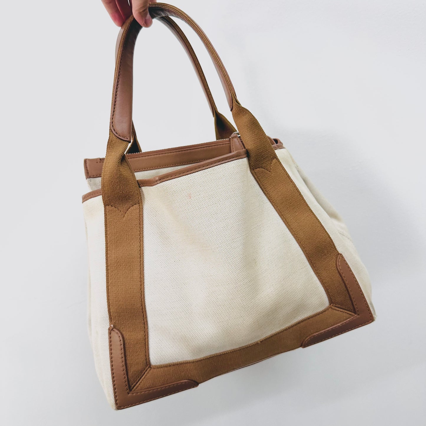 Balenciaga Cabas Caramel Brown / White Logo Small S Shopper Shoulder Tote Bag With Small Pouch