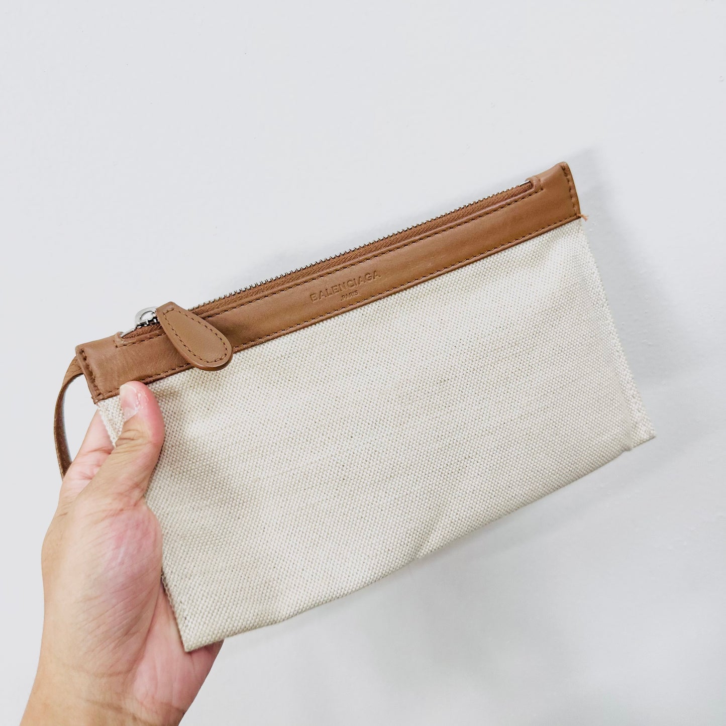 Balenciaga Cabas Caramel Brown / White Logo Small S Shopper Shoulder Tote Bag With Small Pouch