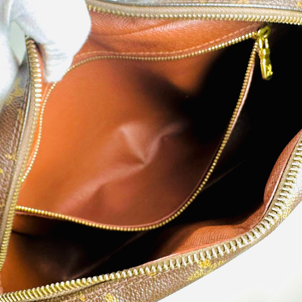 Louis Vuitton LV Trocadero Monogram Logo GHW Camera Shoulder Sling Bag