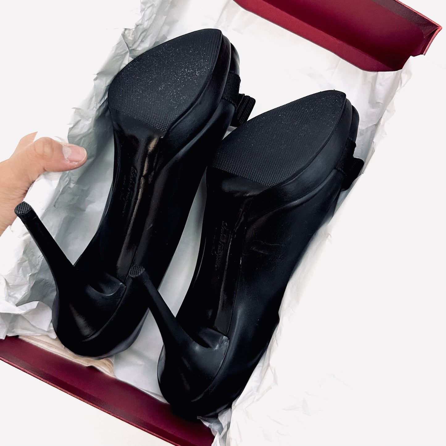 Salvatore Ferragamo Vara Gilia Black Giant Monogram Logo Bow Ballet Ballerina Smooth Leather Classic Heels Pumps Shoes