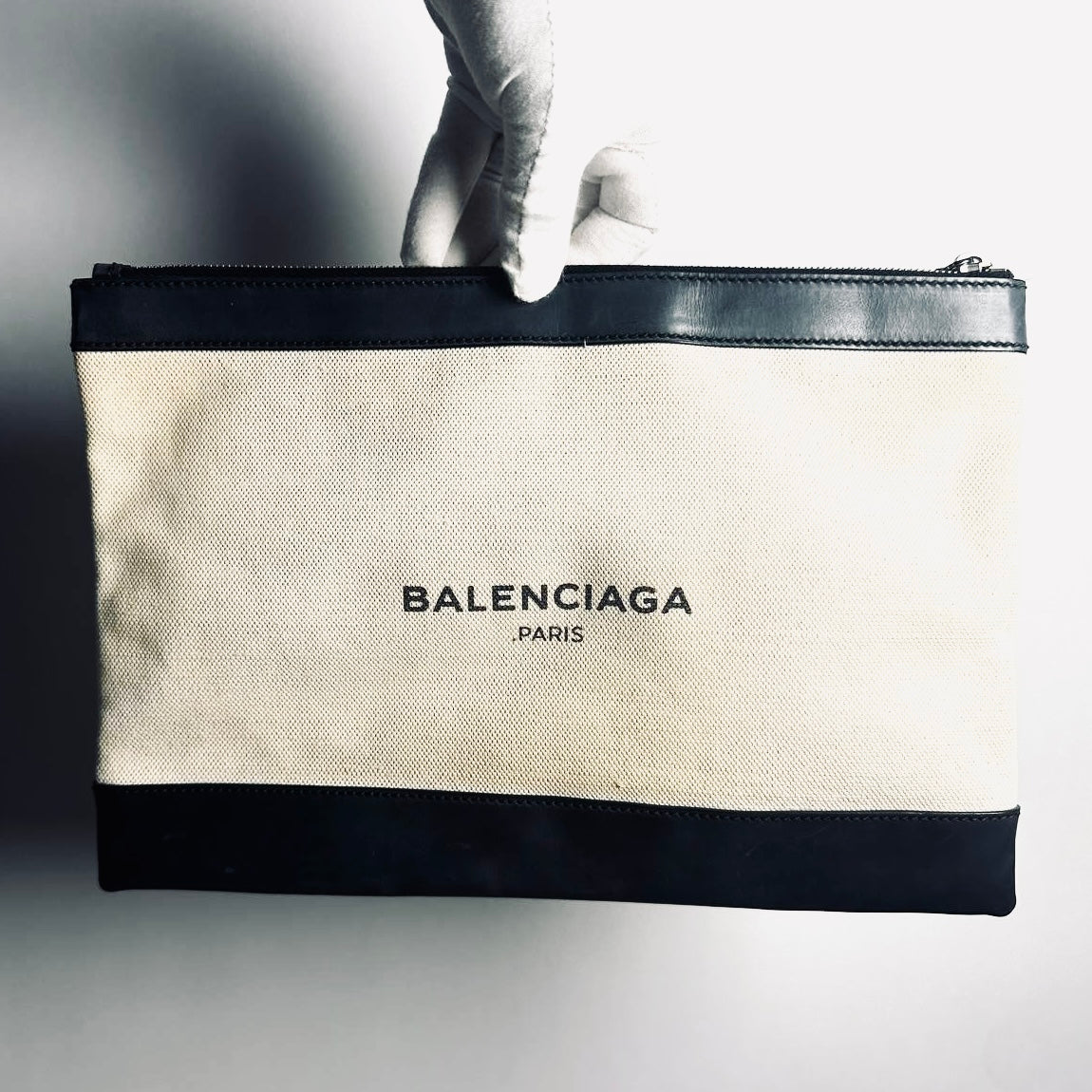 Balenciaga Black / White Everyday Medium Classic Clip M Toile / Leather Zip Clutch Folio Pouch Case