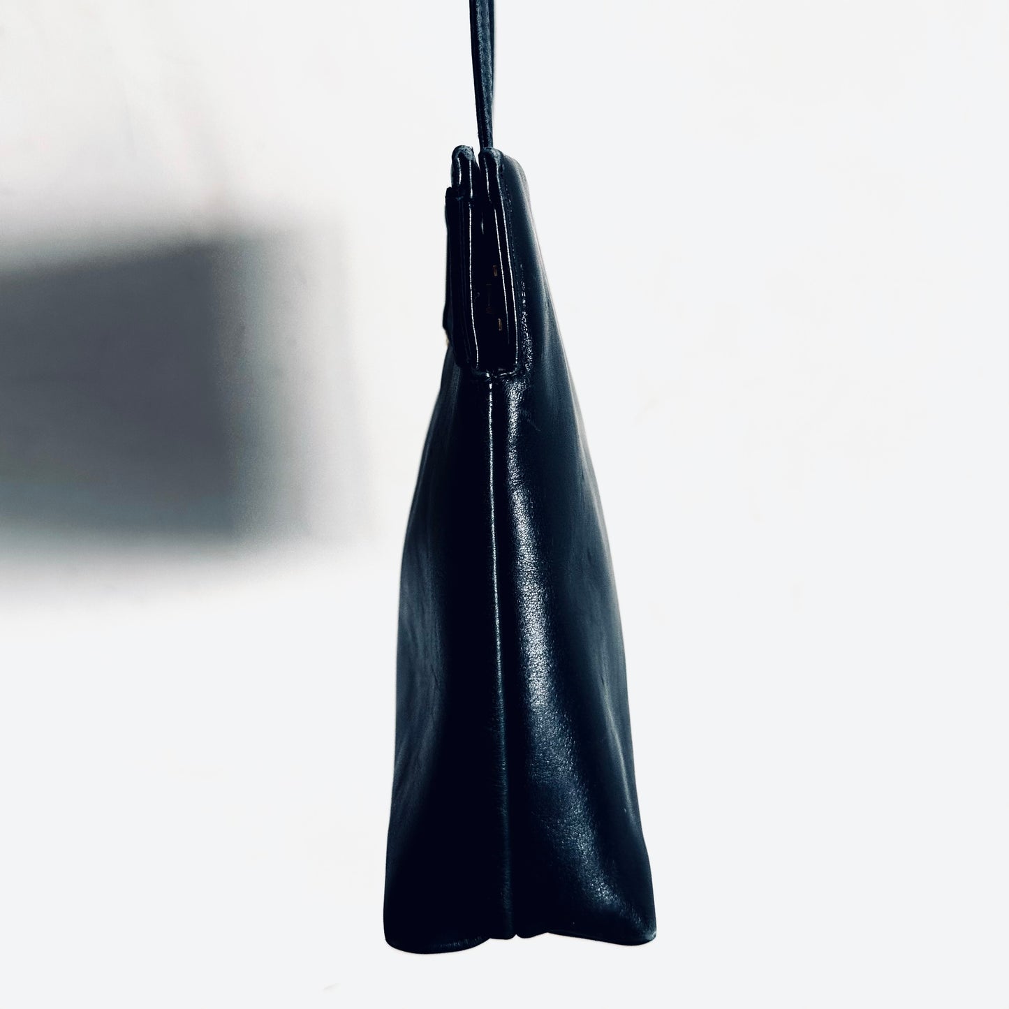 Salvatore Ferragamo Vara Bow Navy Blue GHW Monogram Logo Smooth Leather Shoulder Sling Bag