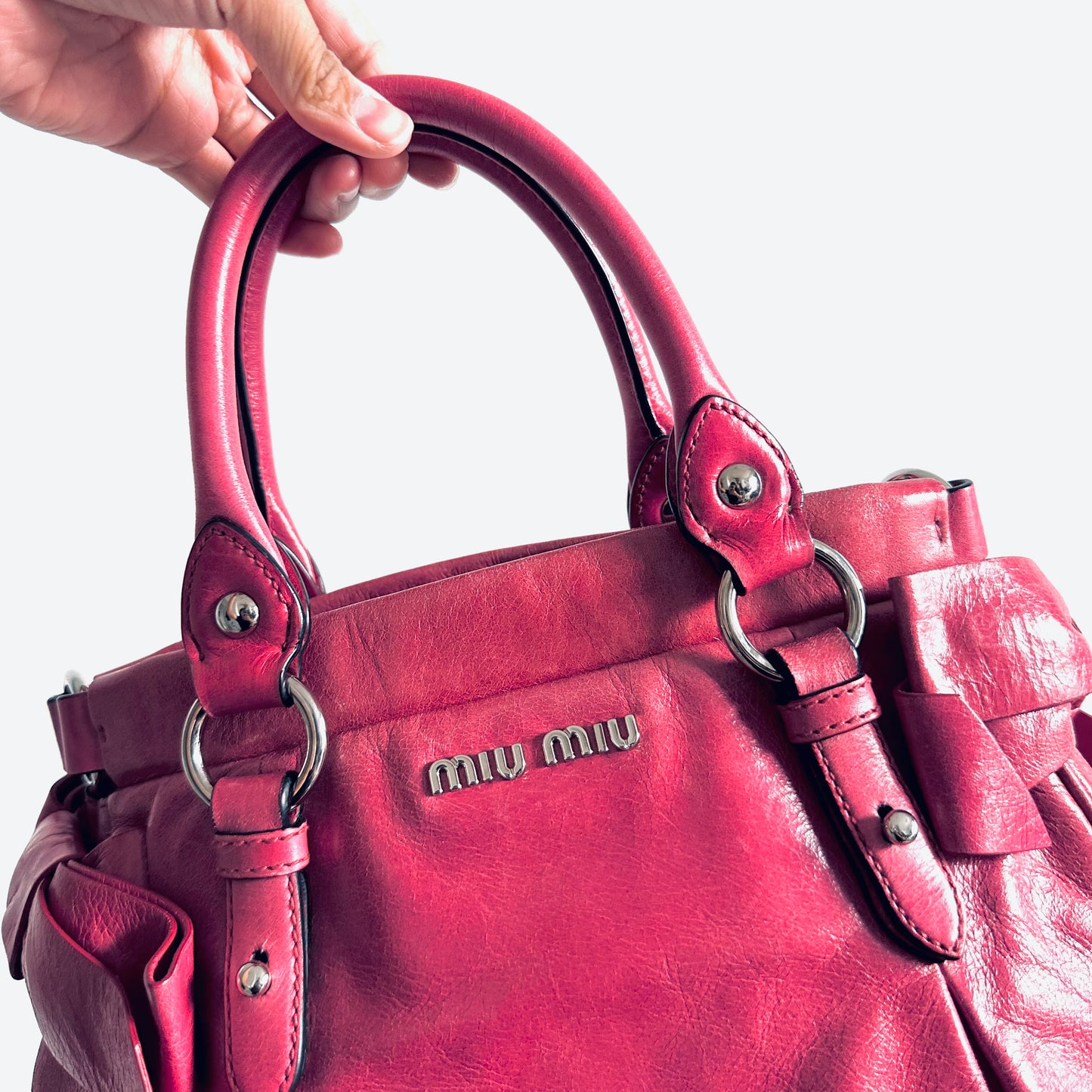 Miu Miu Pink Vitello Bow Lux Small Leather Classic Logo 2-Way Shopper Shoulder Tote Bag