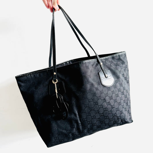 Gucci Black GG Monogram Logo Sherry Shoulder Shopper Tote Bag With Charms