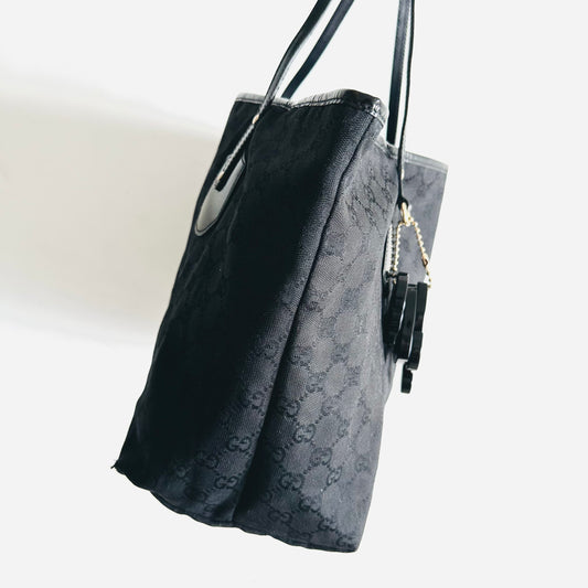 Gucci Black GG Monogram Logo Sherry Shoulder Shopper Tote Bag With Charms