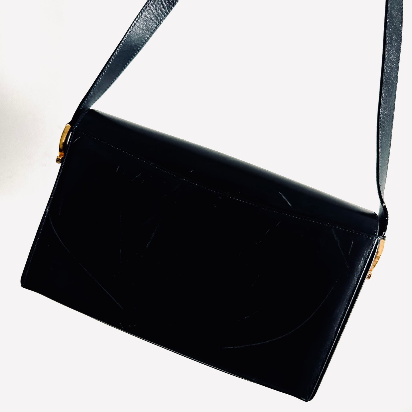Salvatore Ferragamo Gancini Black GHW Smooth Leather Flap Shoulder Sling Bag