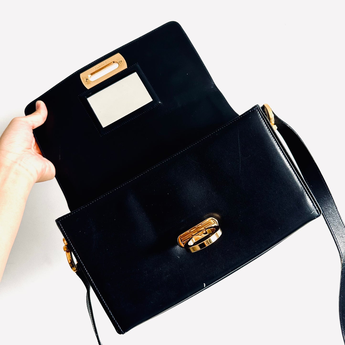 Salvatore Ferragamo Gancini Black GHW Smooth Leather Flap Shoulder Sling Bag