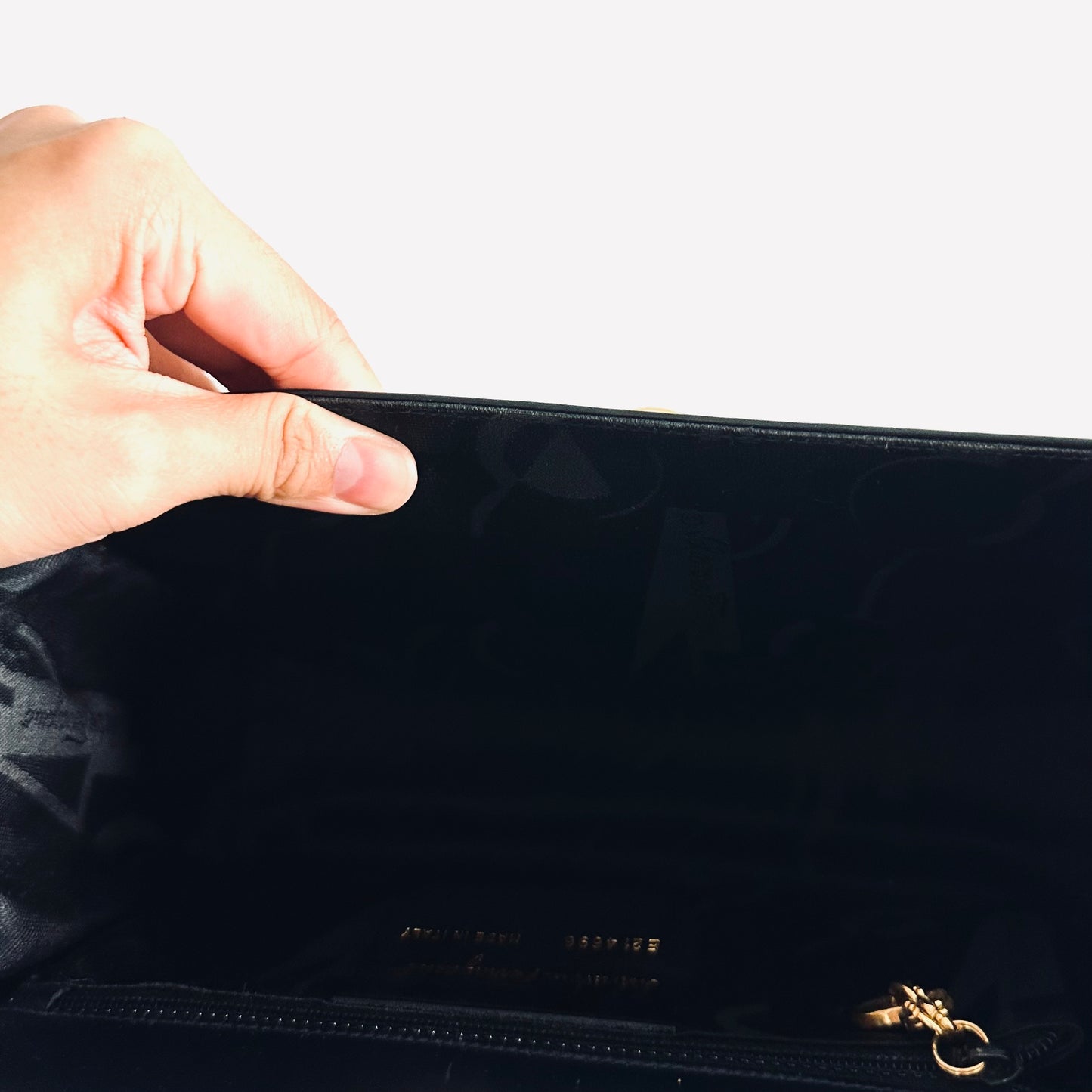 Salvatore Ferragamo Gancini Black GHW Smooth Leather Flap Shoulder Sling Bag