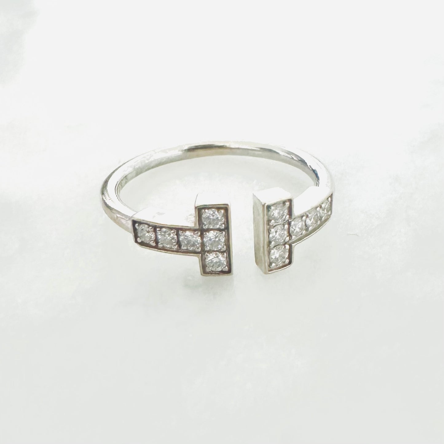 Tiffany & Co T&C T Wire Au750 18K White Gold With Diamonds Ring